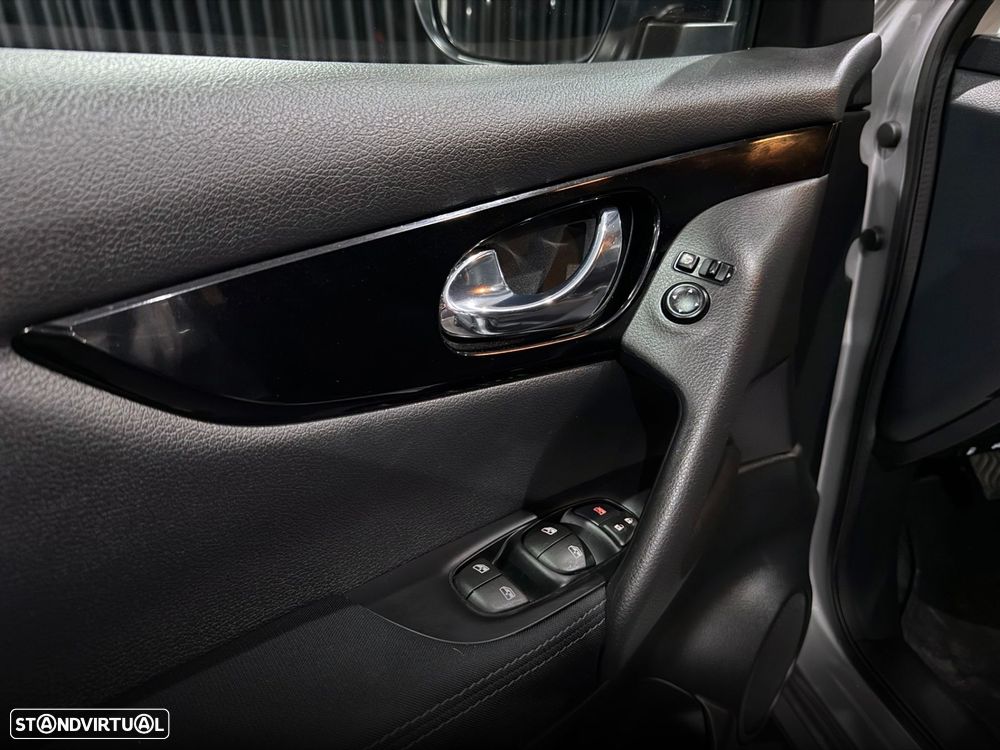 Nissan Qashqai 1.5 dCi N-Connecta - 12