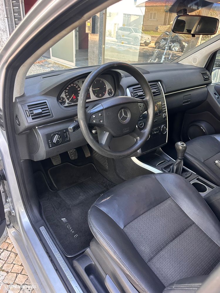 Mercedes-Benz B 200 CDi - 10