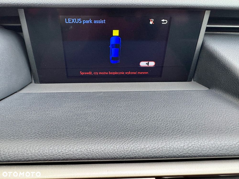 Lexus IS 200t / 300 Elegance - 25