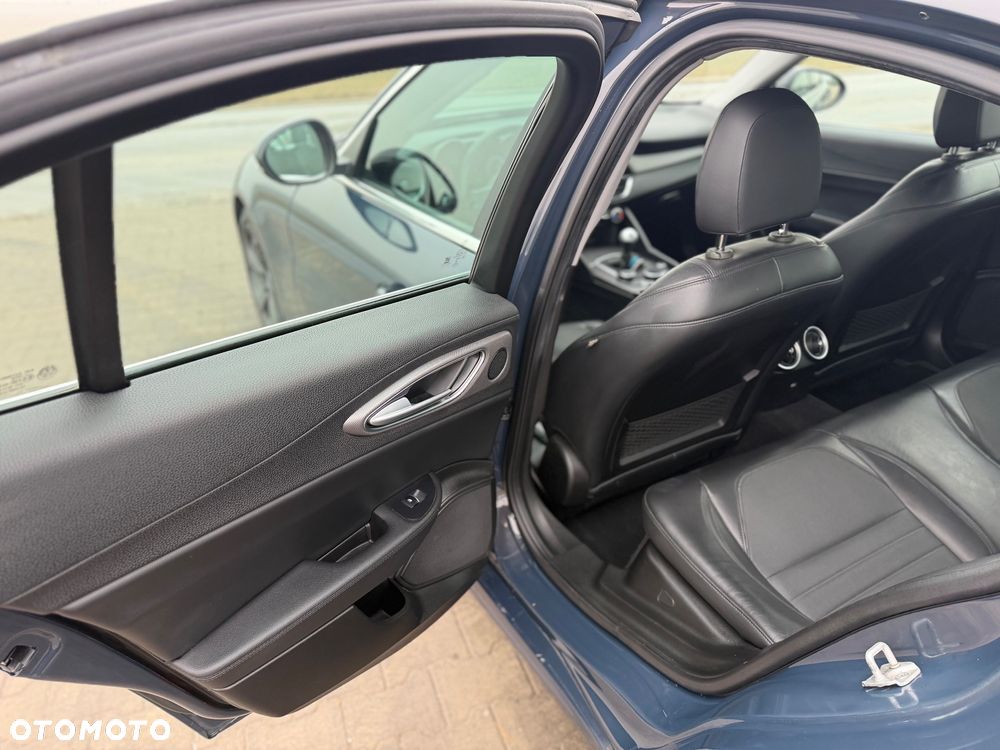 Alfa Romeo Giulia 2.2 Super - 20