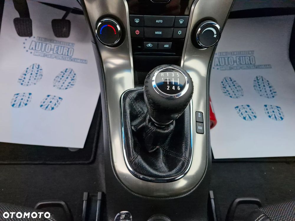 Chevrolet Cruze 1.4 T LTZ - 32