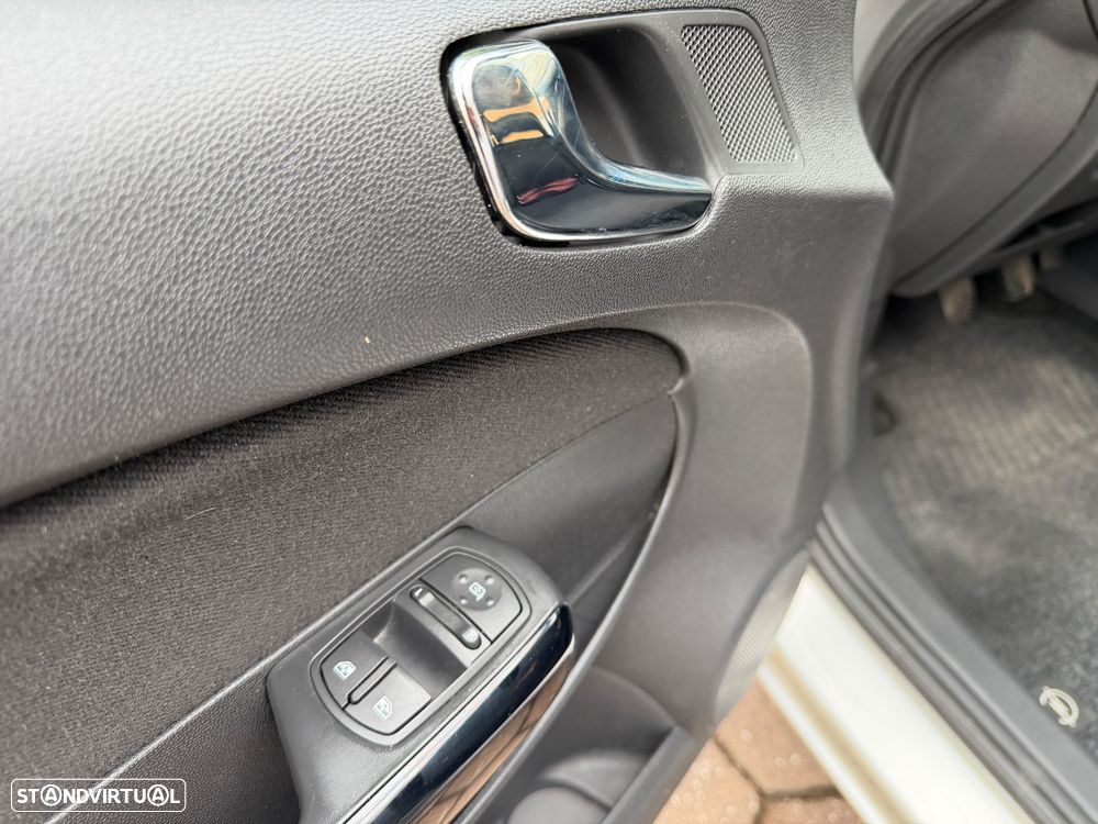 Opel Corsa 1.2 Enjoy S/S - 29