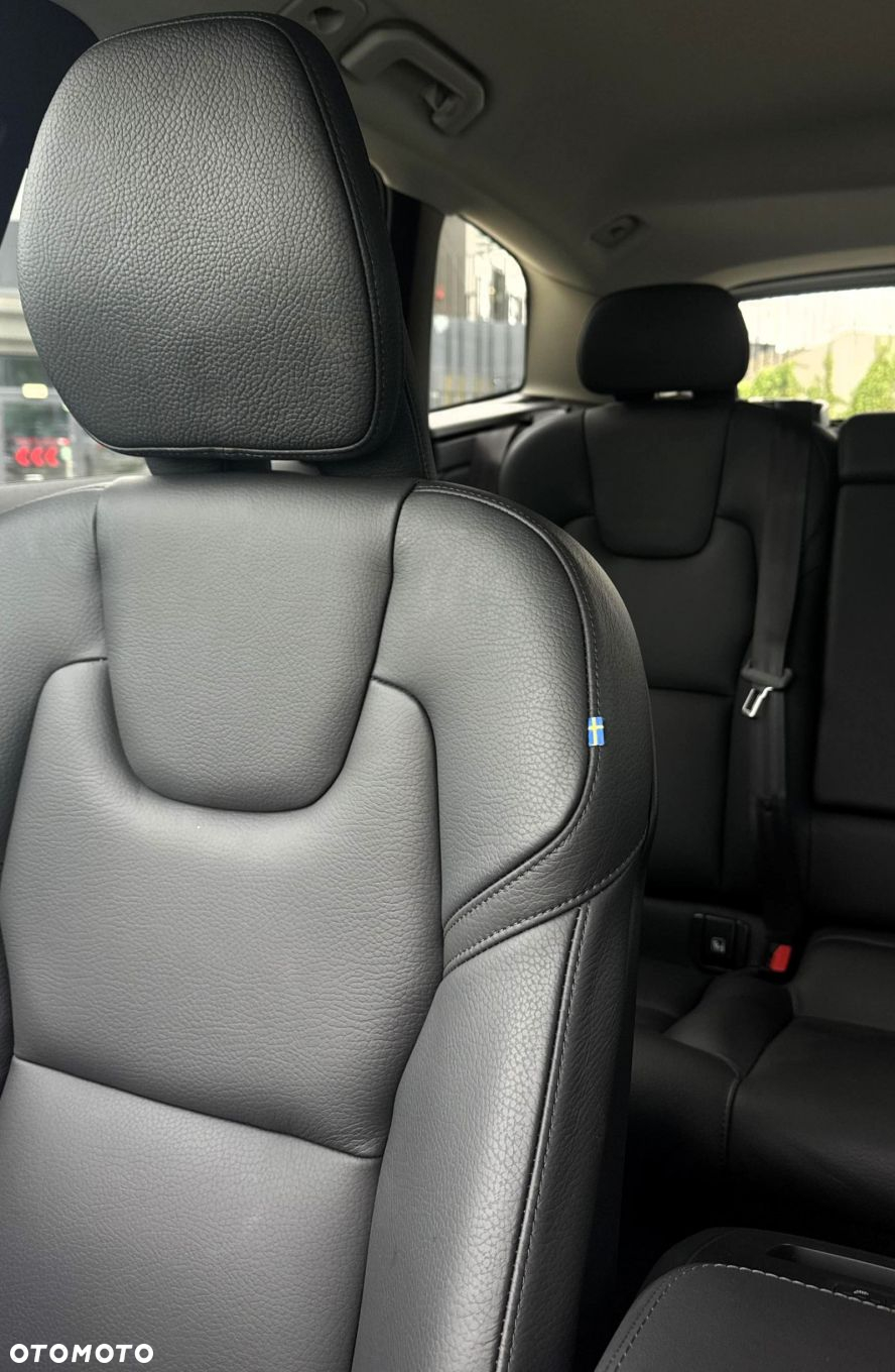 Volvo XC 60 - 25