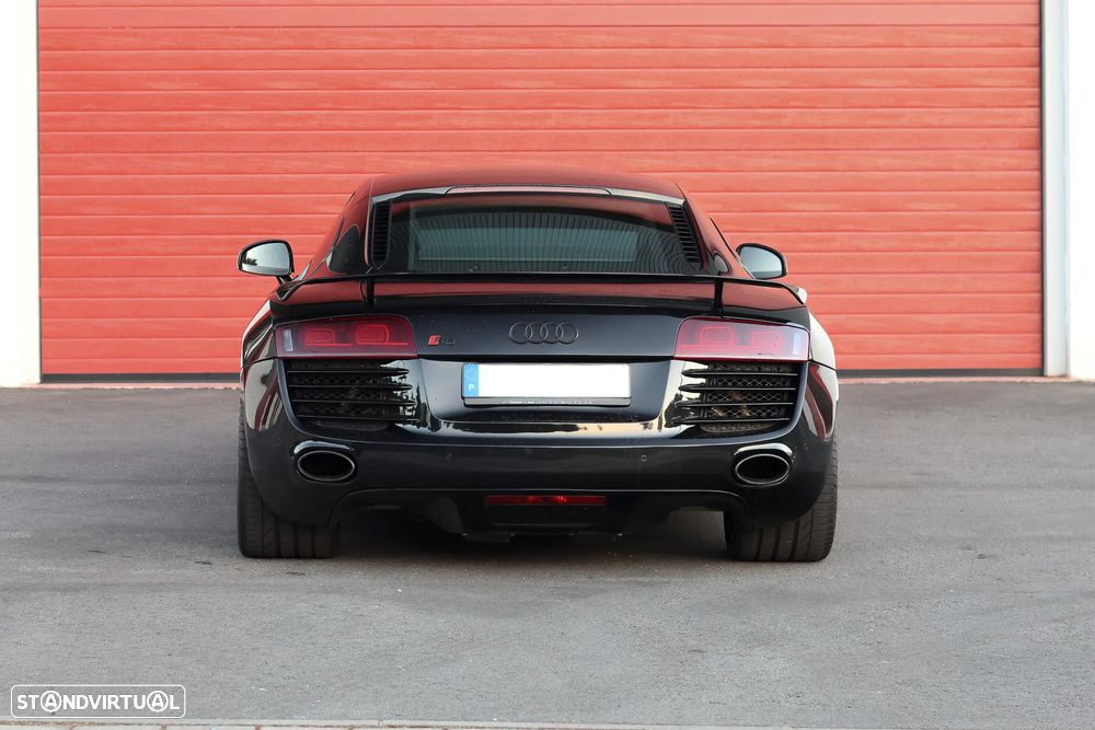 Audi R8 Coupé 4.2 FSI V8 quattro R-tronic - 14