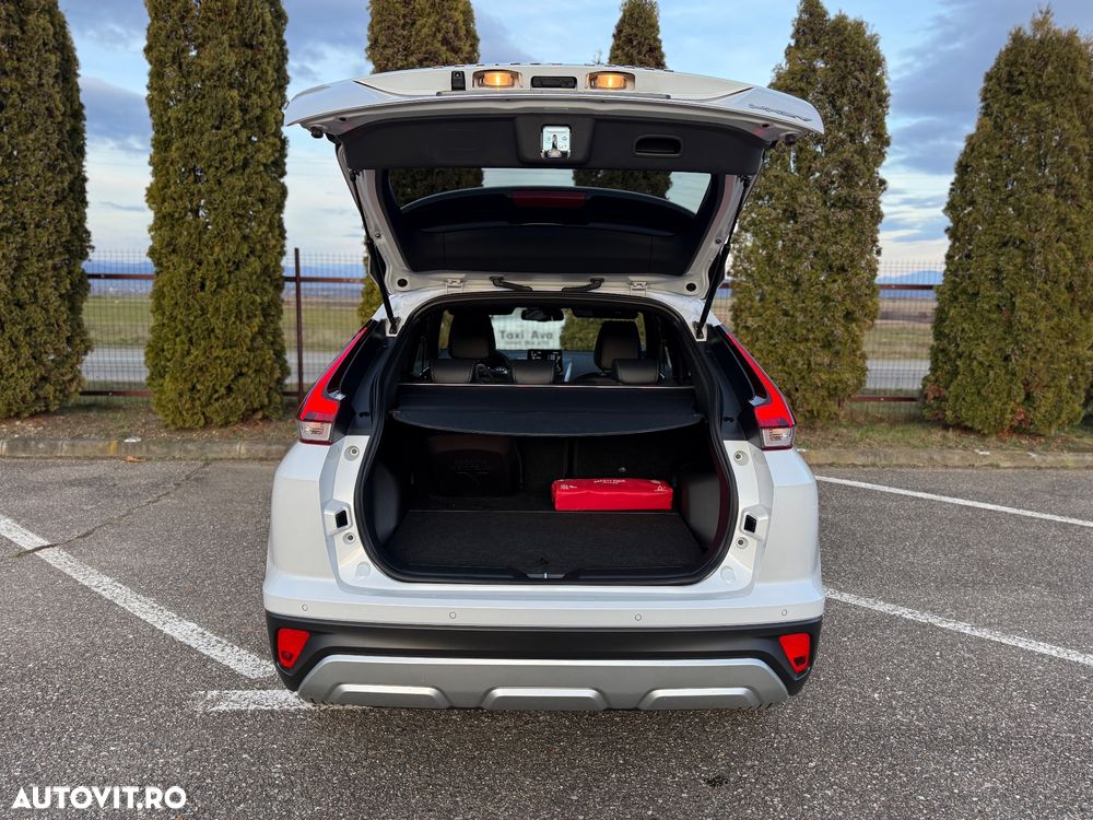Mitsubishi Eclipse-Cross PHEV Intense+ - 32