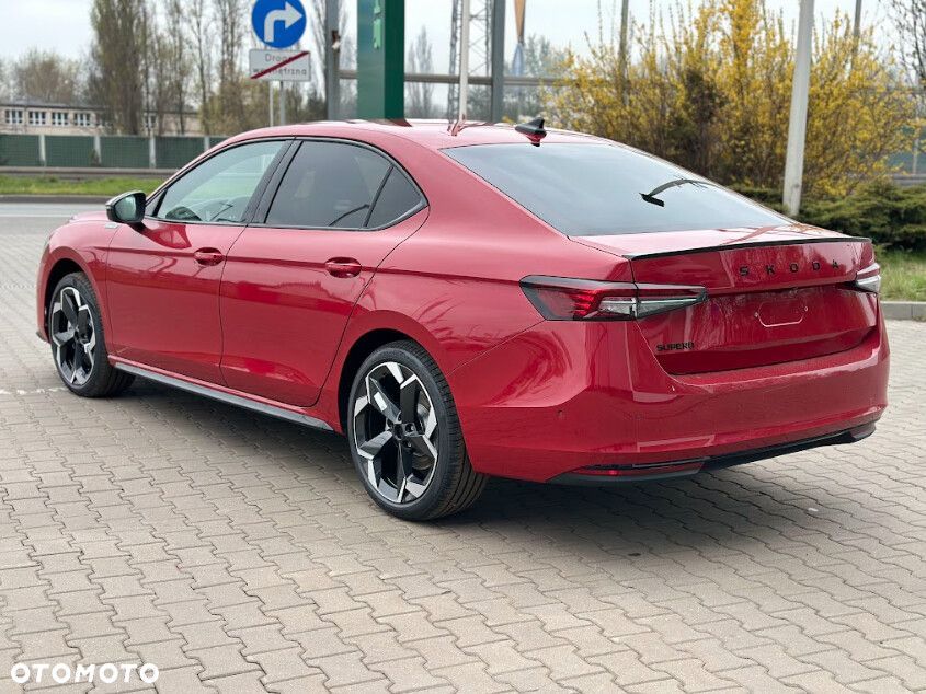 Skoda Superb 2.0 TSI Sportline DSG - 5