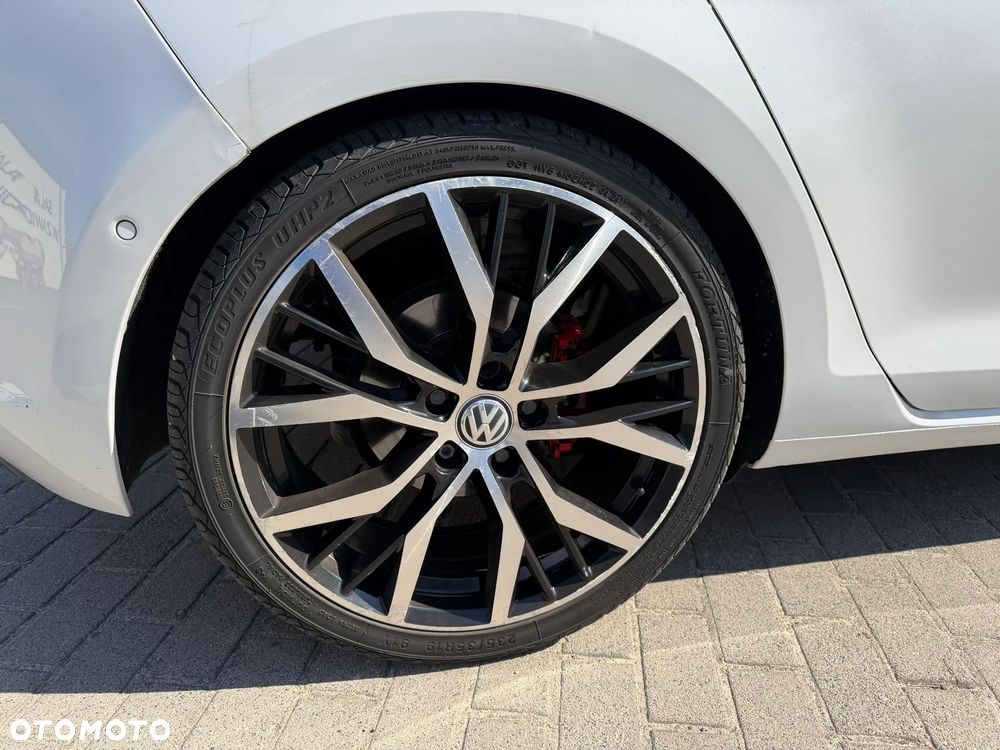 Volkswagen Golf 2.0 TDI DPF DSG GTD - 13