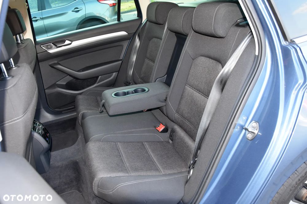 Volkswagen Passat 2.0 TDI (BlueMotion Technology) Comfortline - 18