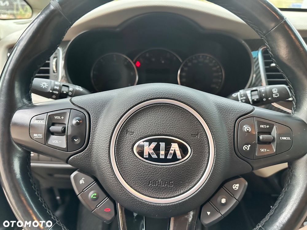 Kia Carens 1.7 CRDi L - 18