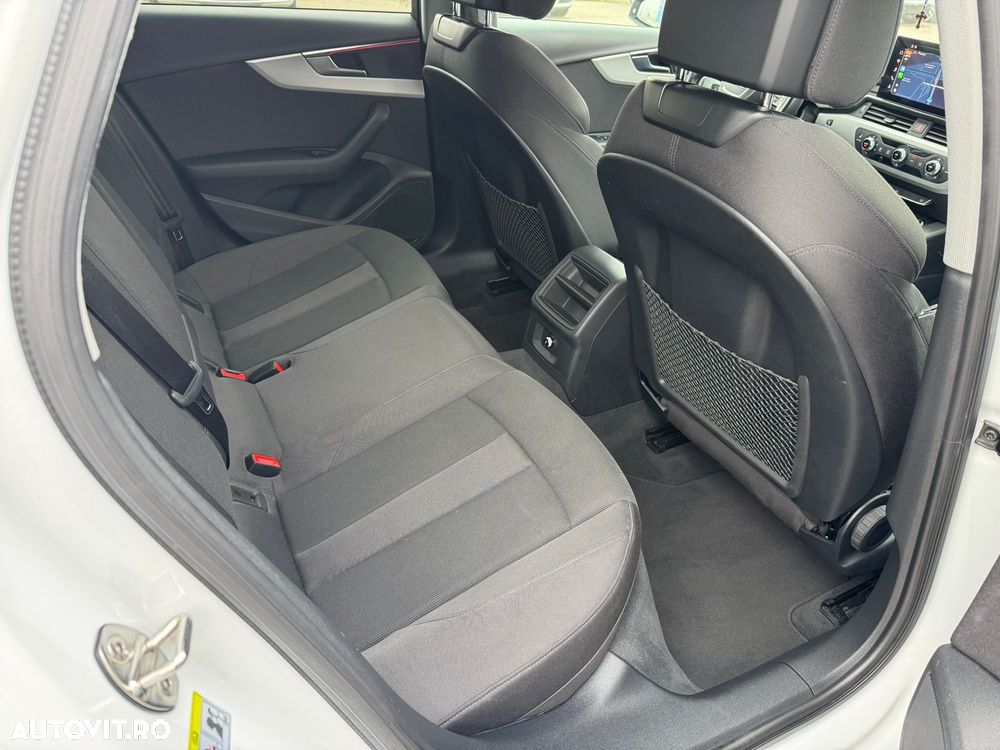 Audi A4 Avant 2.0 40 TDI S tronic MHEV S Line - 37