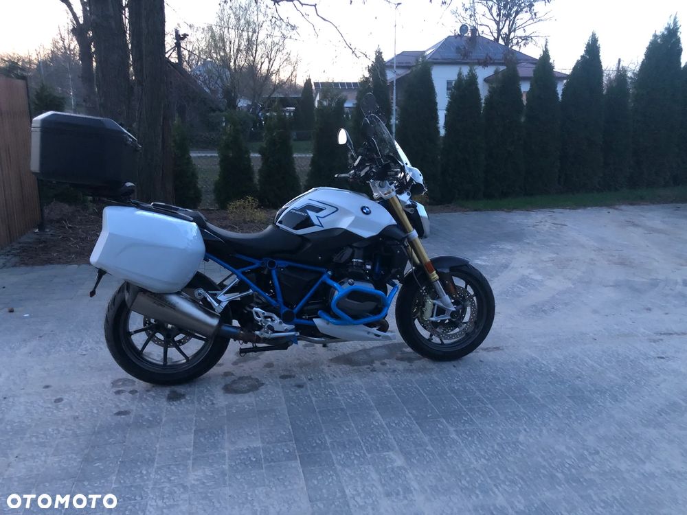 BMW R - 8