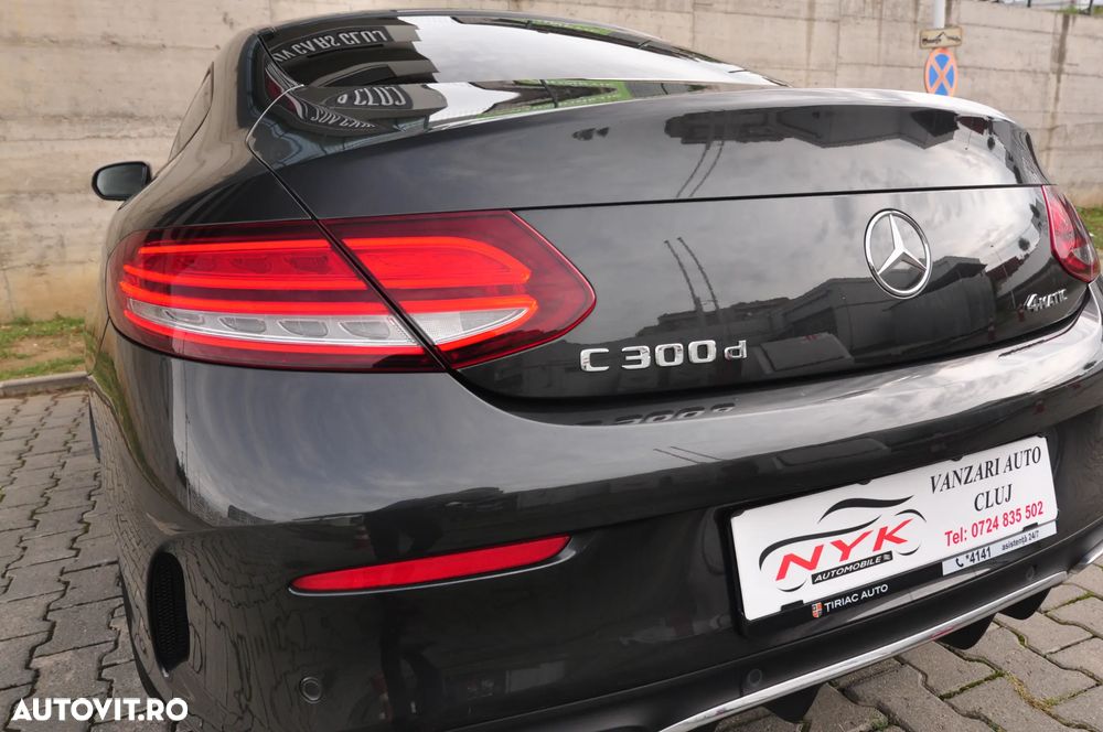 Mercedes-Benz C 300 d Coupe 4Matic 9G-TRONIC AMG Line - 16