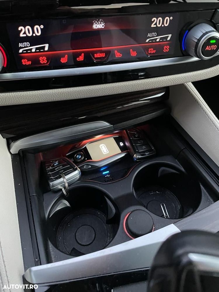 BMW Seria 5 530d xDrive AT - 6