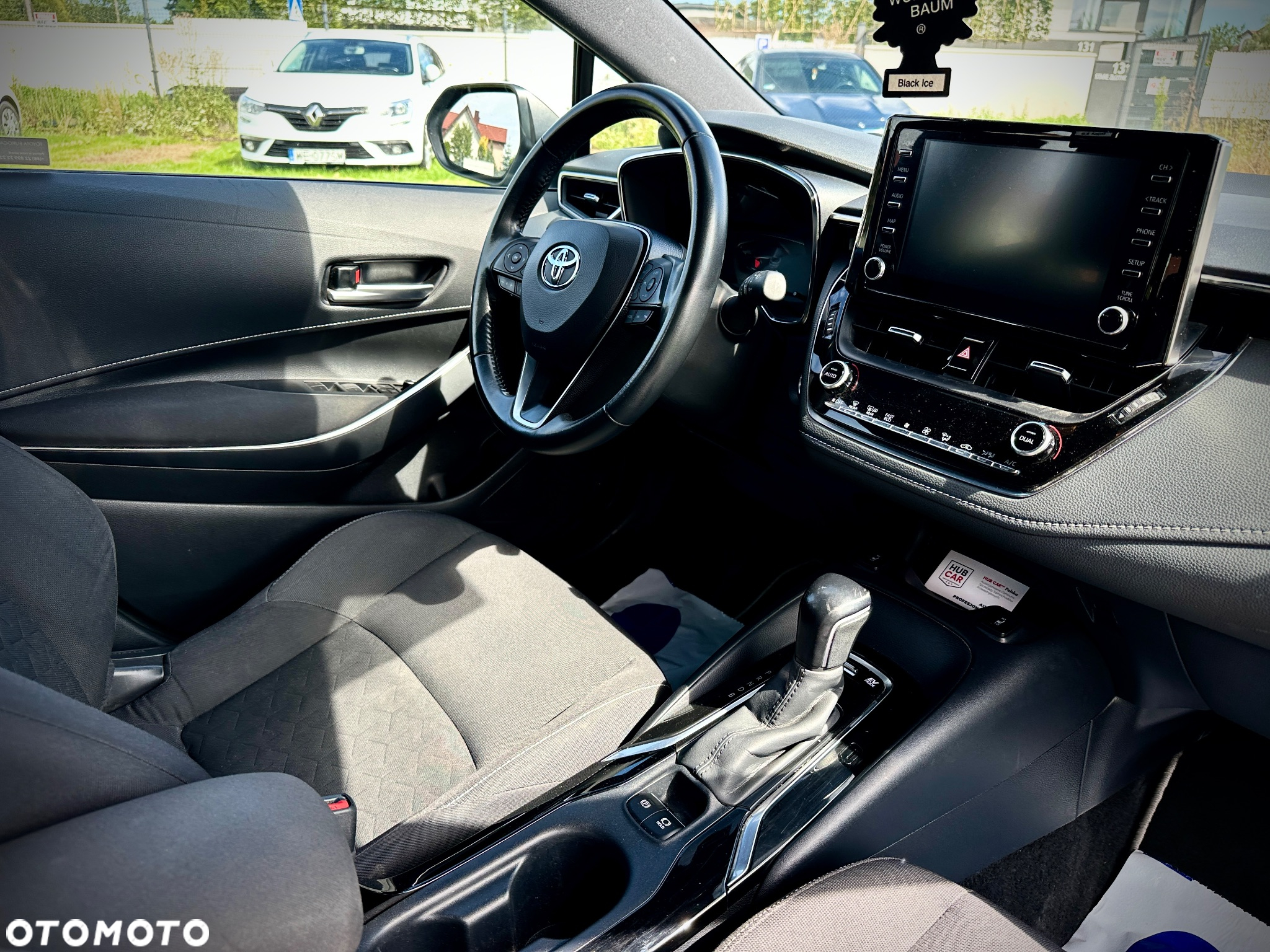 Toyota Corolla 1.8 Hybrid Comfort - 24