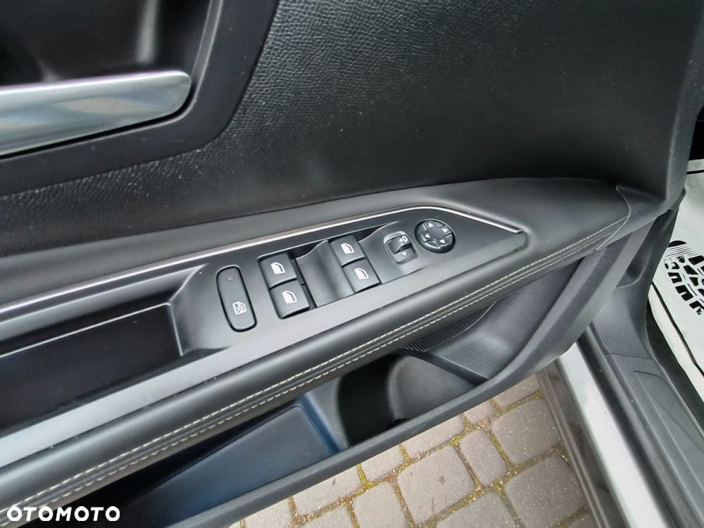 Peugeot 5008 - 15