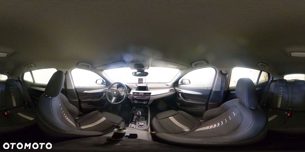 BMW X2 sDrive18i GPF - 21