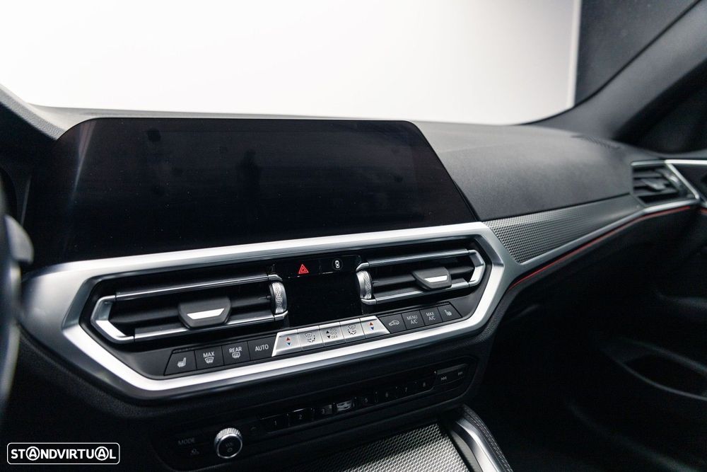 BMW 420 d Desportiva M Auto - 35