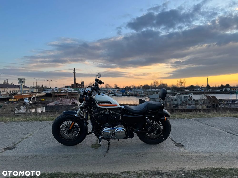 Harley-Davidson Sportster Forty-Eight - 13