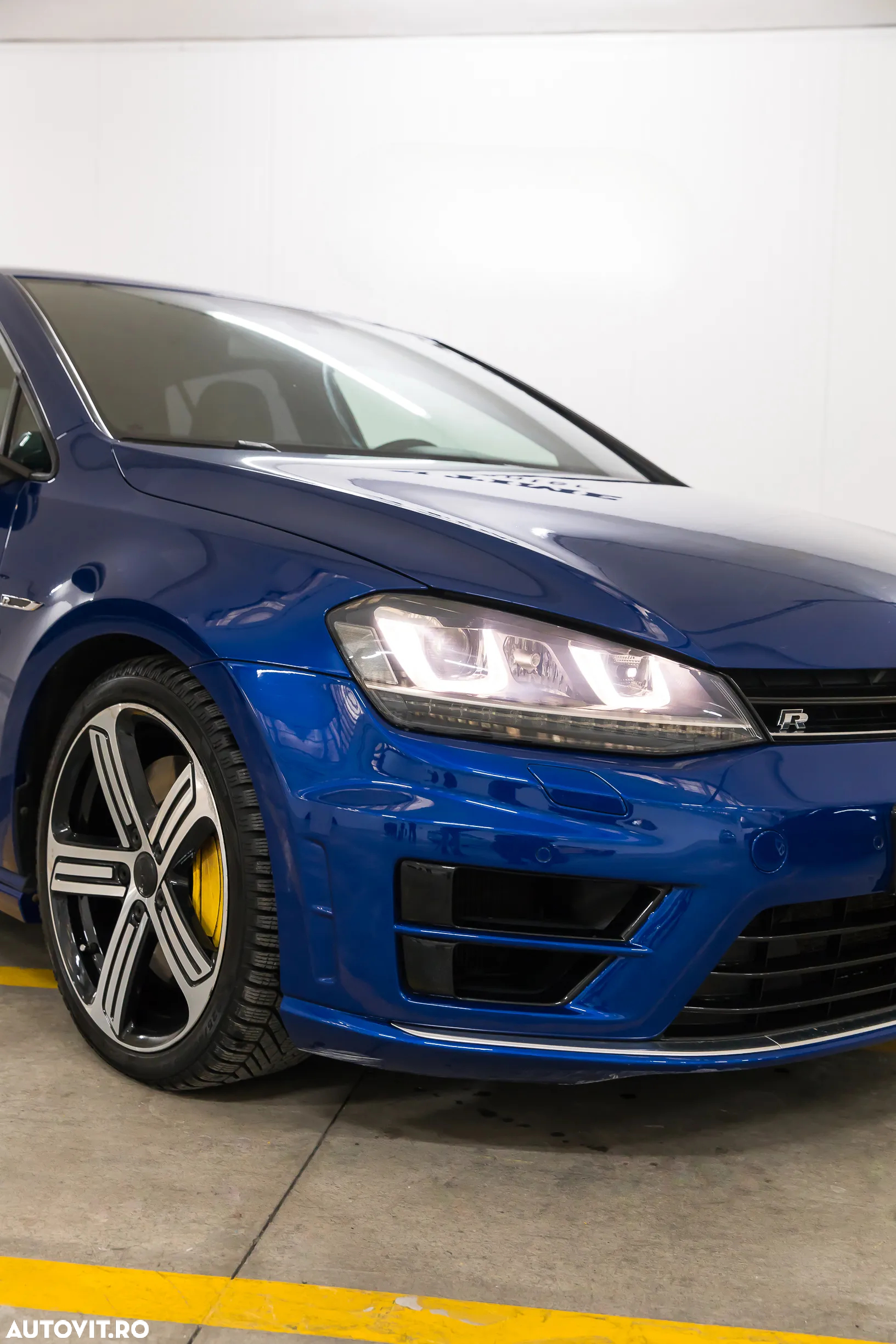 Volkswagen Golf R 2.0 TSI OPF 4Motion DSG - 7
