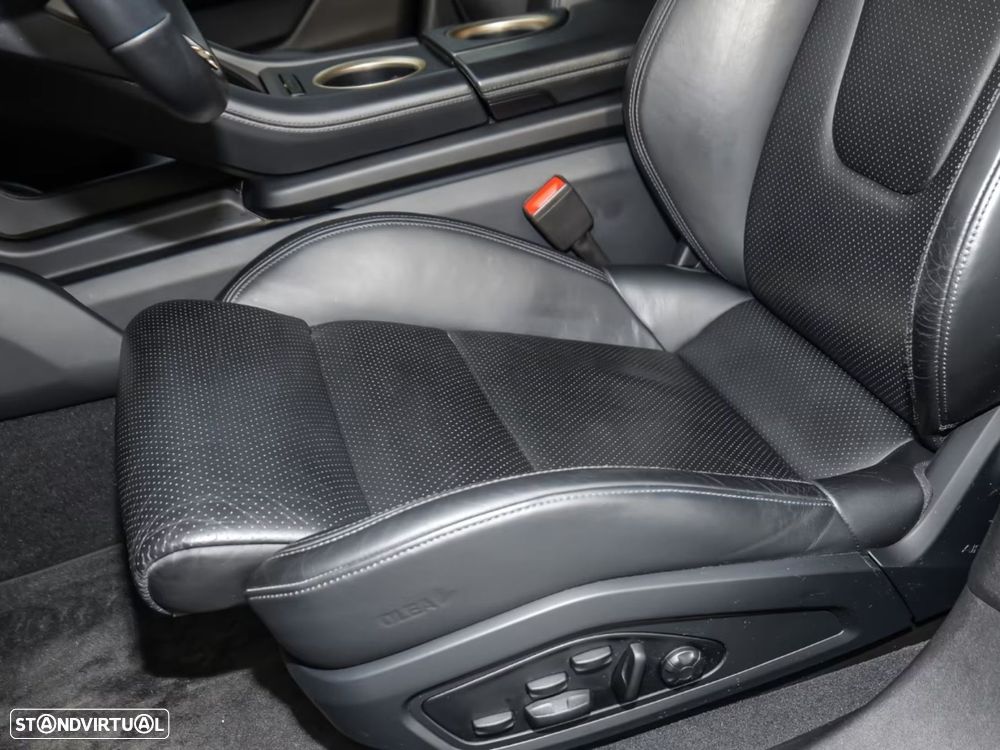 Porsche Taycan Cross Turismo - 18