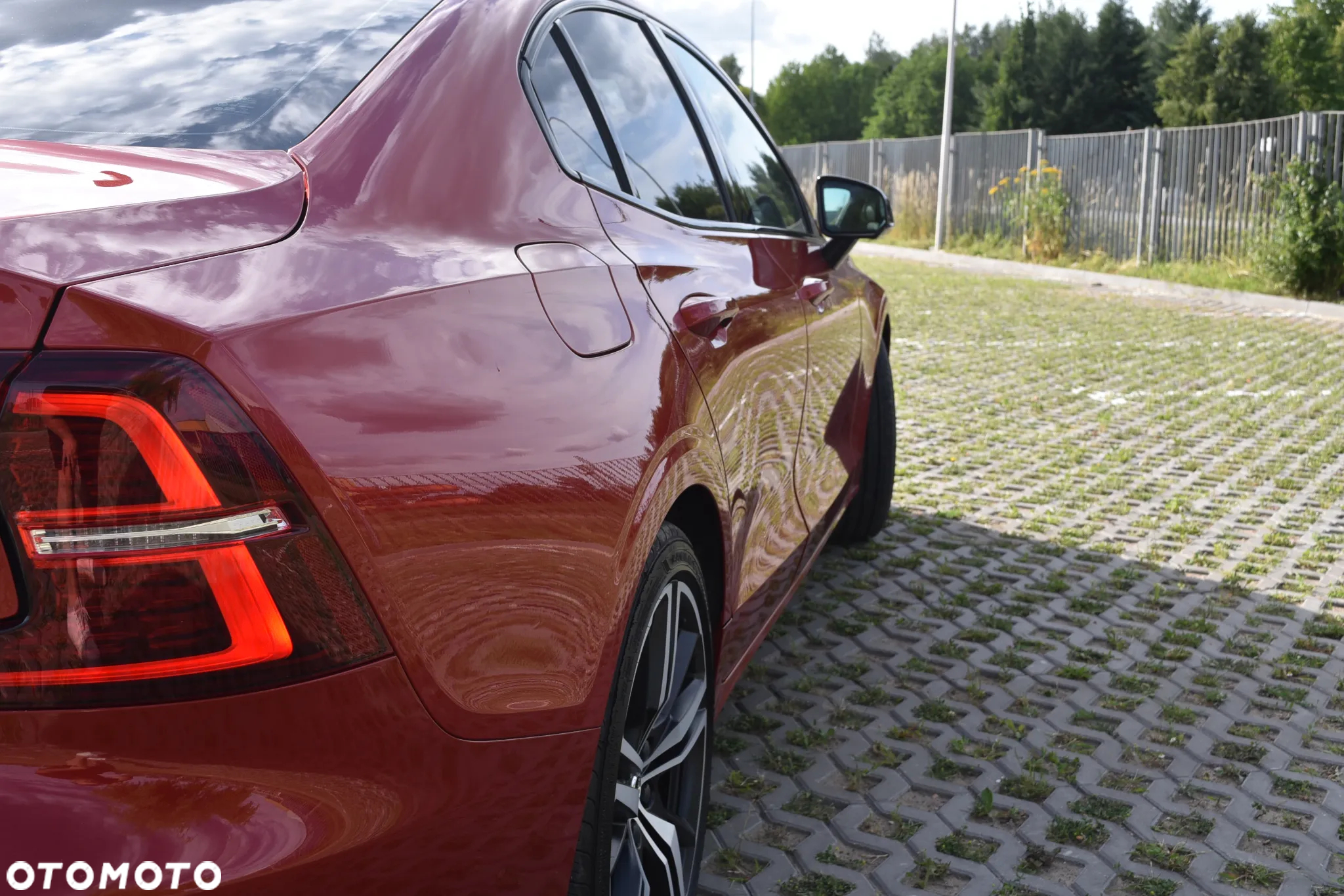Volvo S60 T5 R-Design - 17