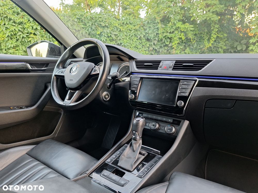 Skoda Superb 2.0 TDI DSG L&K - 10