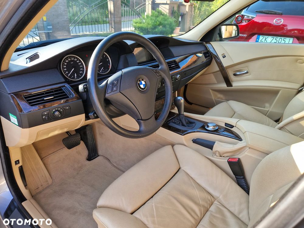 BMW Seria 5 530i - 4