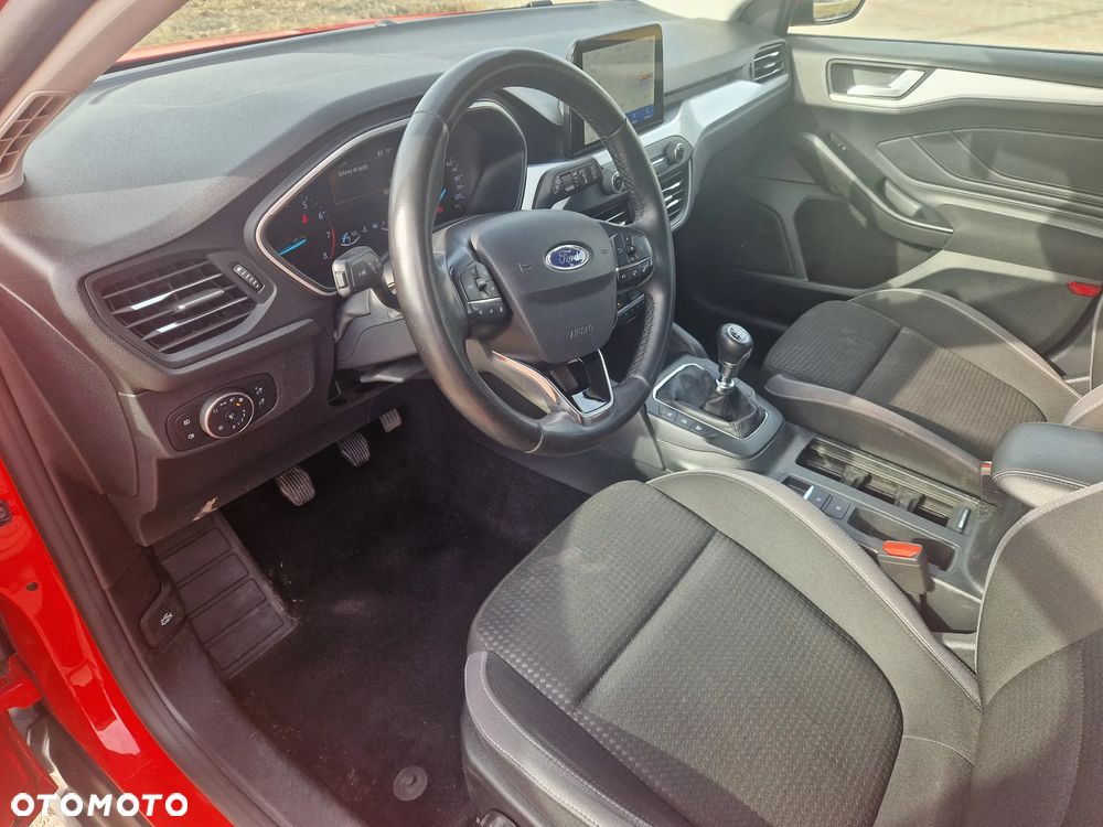 Ford Focus 1.0 EcoBoost Titanium - 9