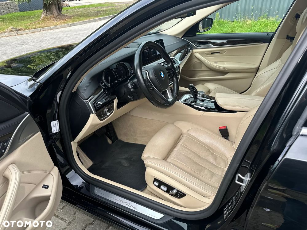 BMW Seria 5 530i GPF xDrive Luxury Line - 6