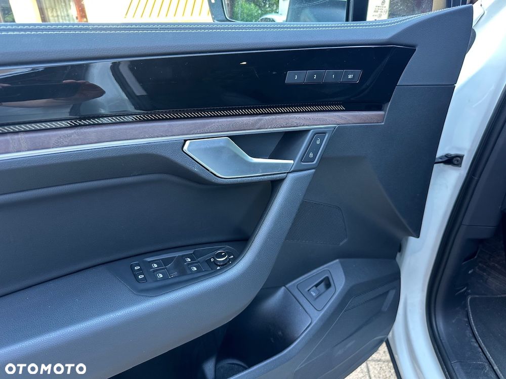 Volkswagen Touareg 3.0 V6 TDI 4Motion Elegance - 17