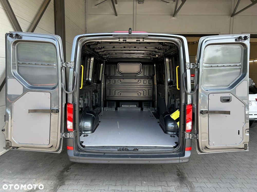 Volkswagen Crafter Furgon L3H2, 2.0BiTDI 177KM, 3640mm, Niski dach - 11