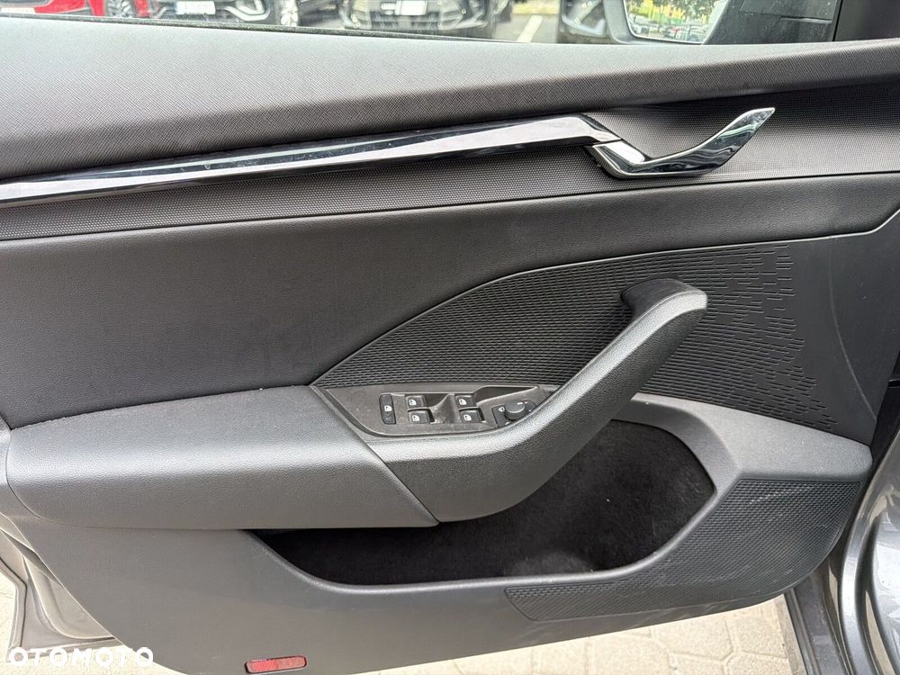 Skoda Octavia 2.0 TDI Ambition DSG - 12