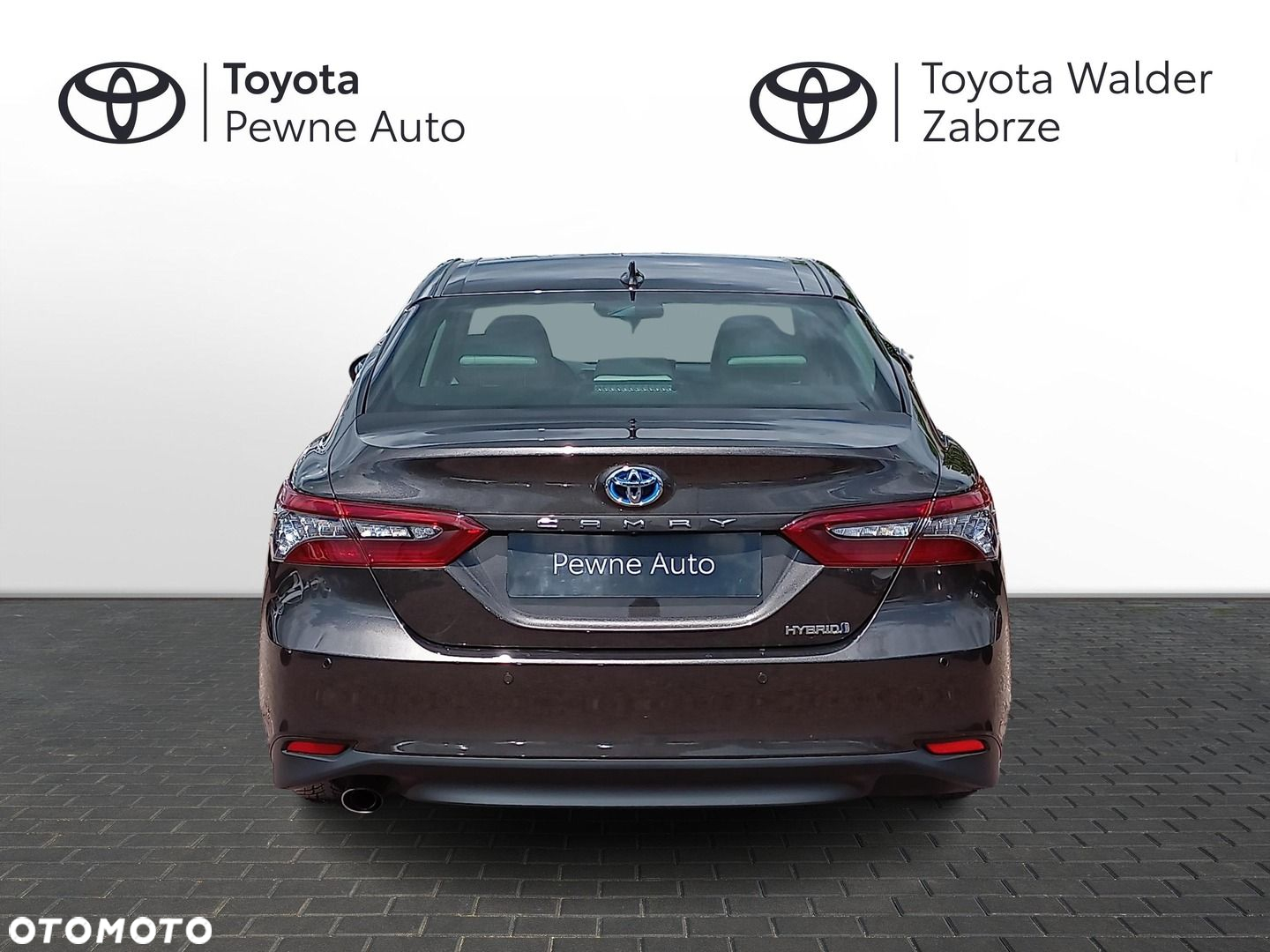 Toyota Camry - 5