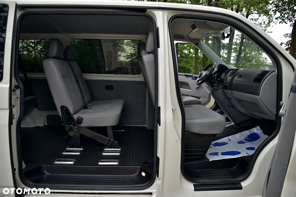 Volkswagen Transporter T5 TDI L2H1 - 22