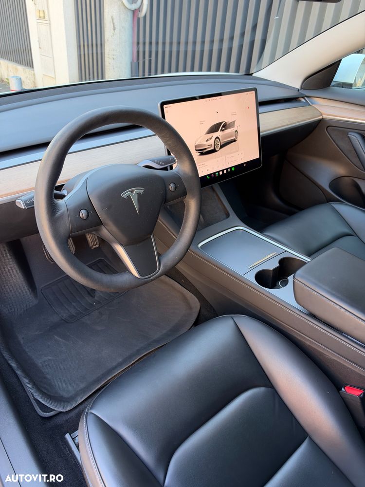 Tesla Model 3 Long Range AWD Premium - 4