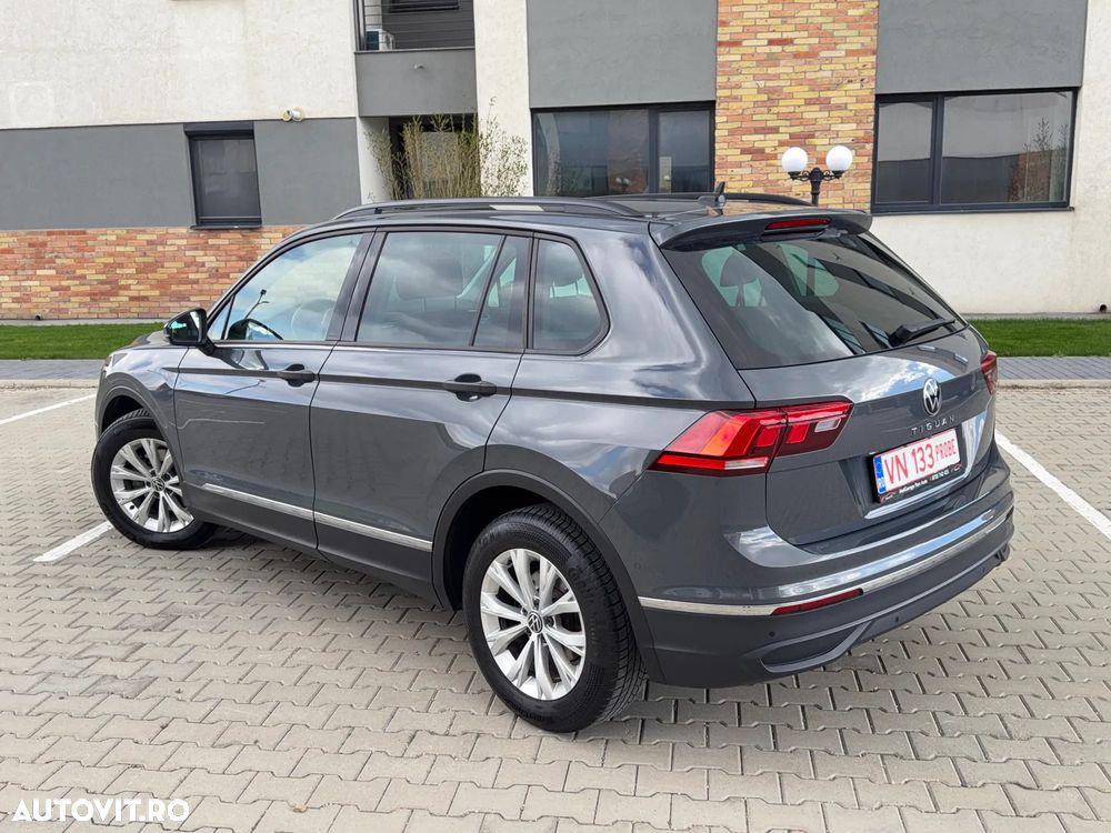 Volkswagen Tiguan - 18