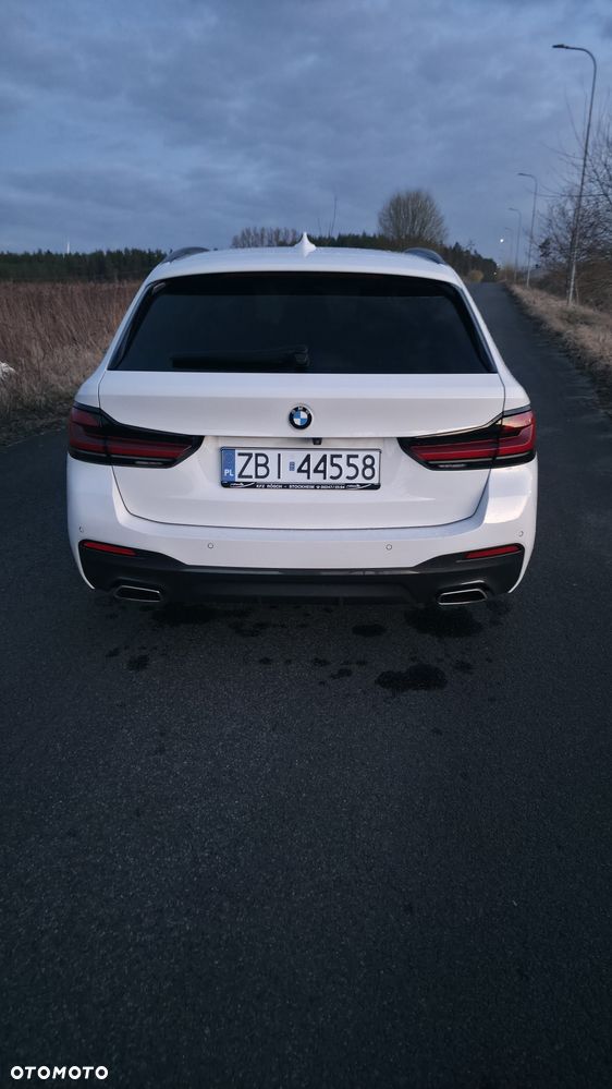 BMW Seria 5 520d xDrive mHEV M Sport sport - 14