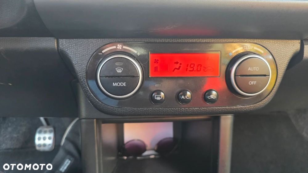 Suzuki Swift 1.6 Sport - 11