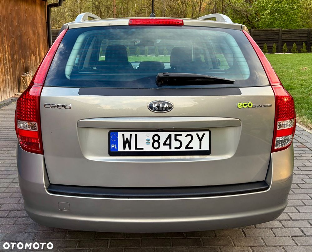 Kia Ceed 1.4 Comfort + - 7