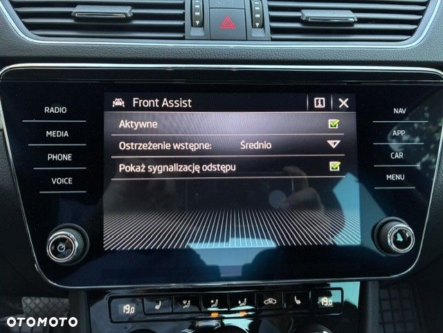 Skoda Superb 1.5 TSI Ambition DSG - 15