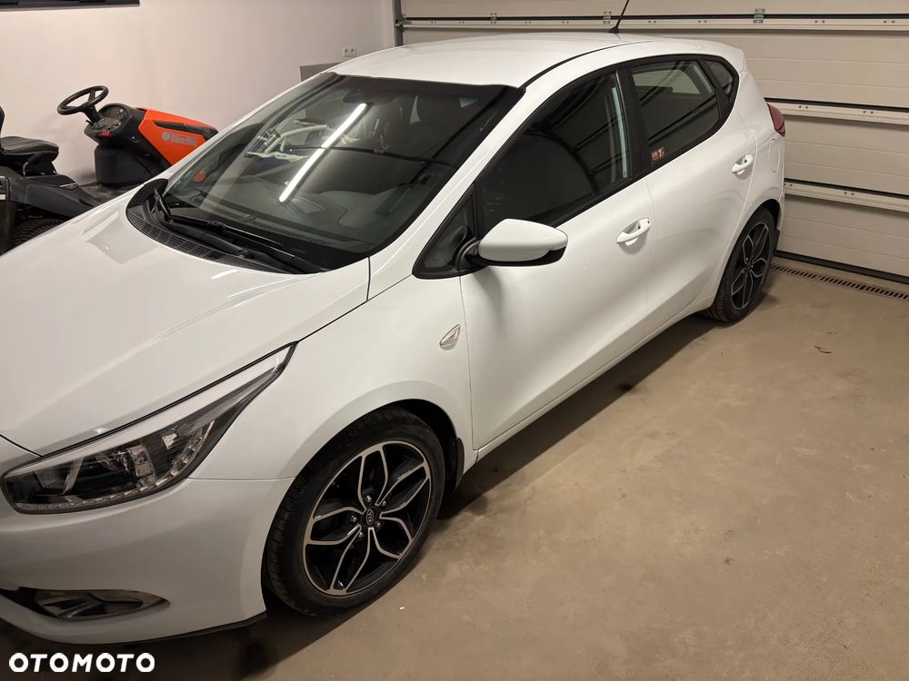Kia Ceed - 19
