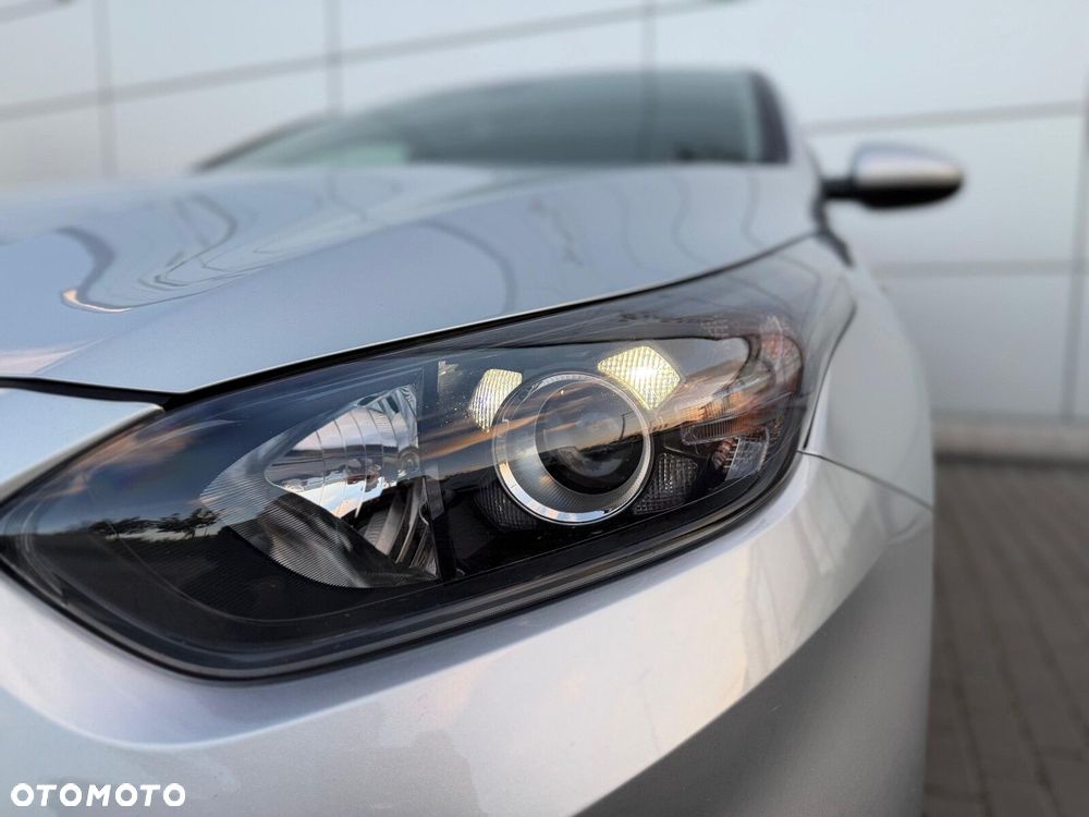 Kia Ceed - 35