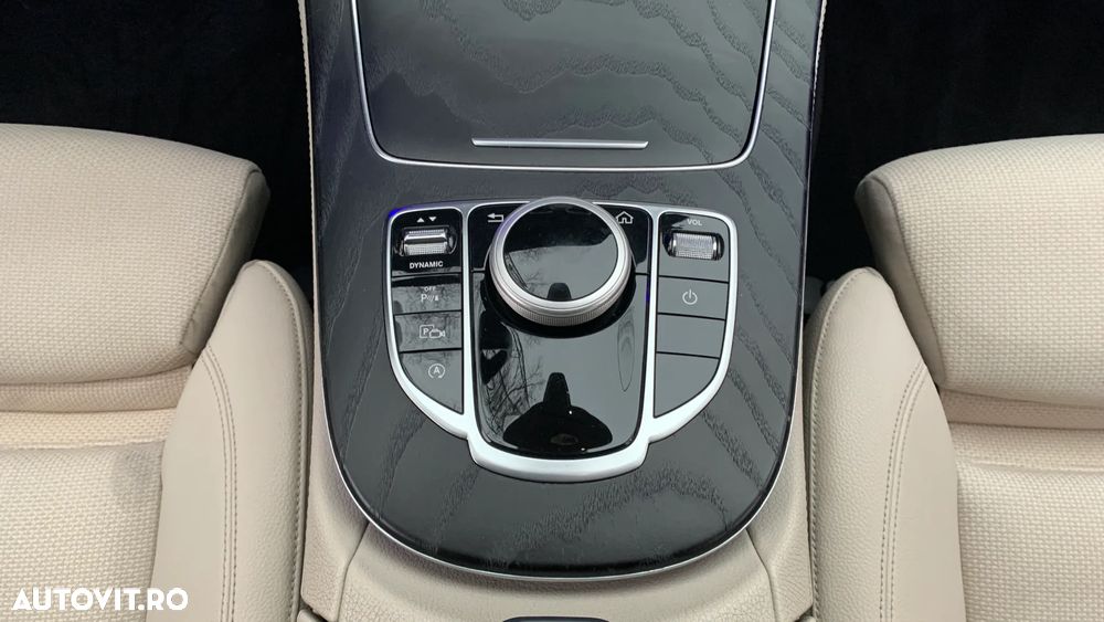 Mercedes-Benz E - 18