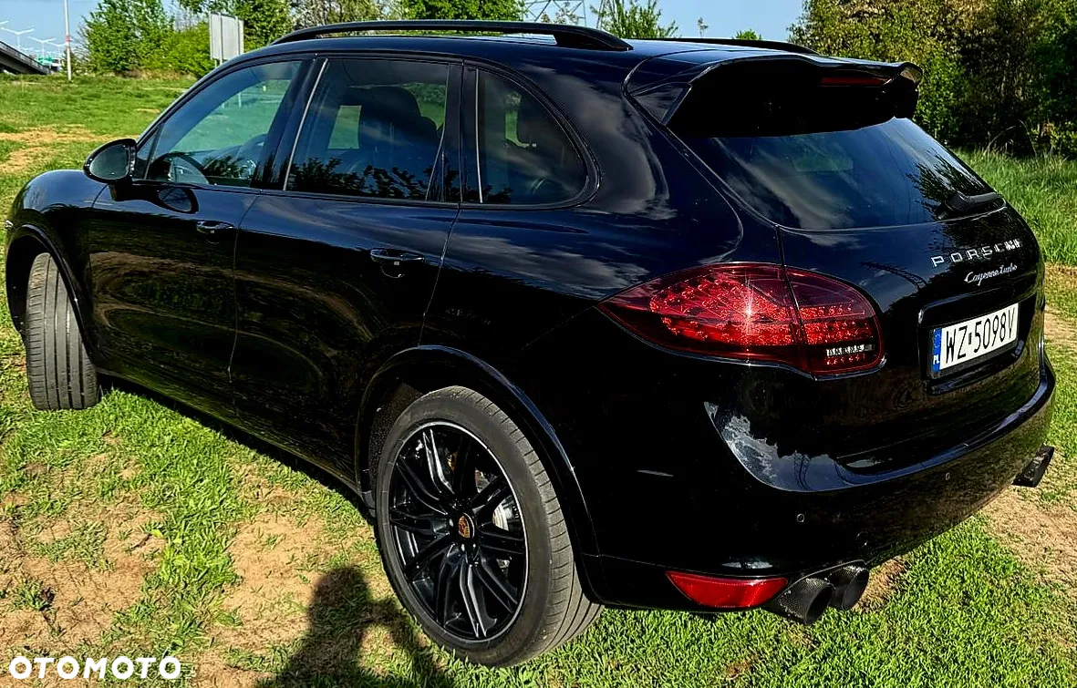 Porsche Cayenne Turbo - 37