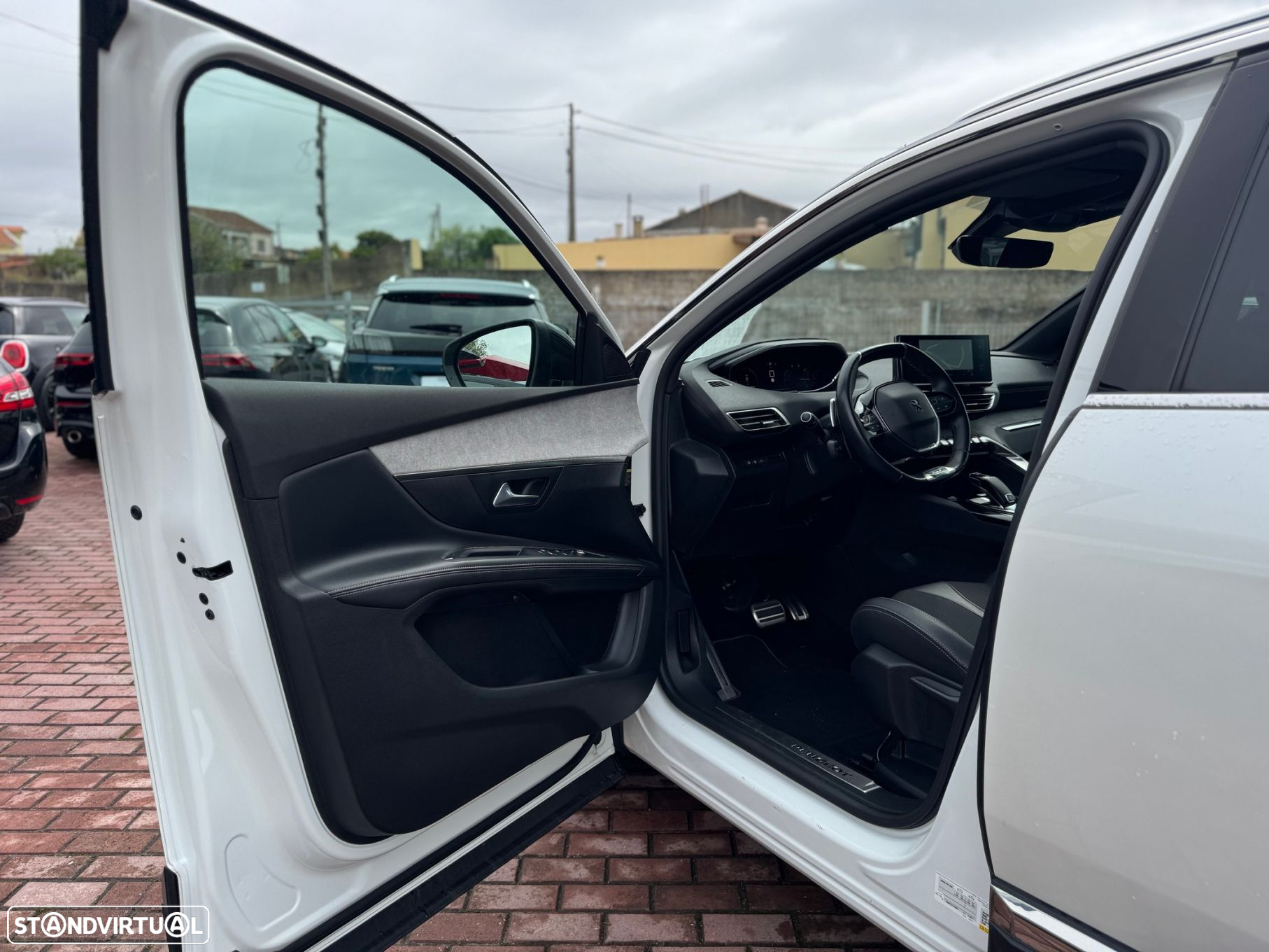 Peugeot 5008 1.5 BlueHDi GT Pack EAT8 - 16
