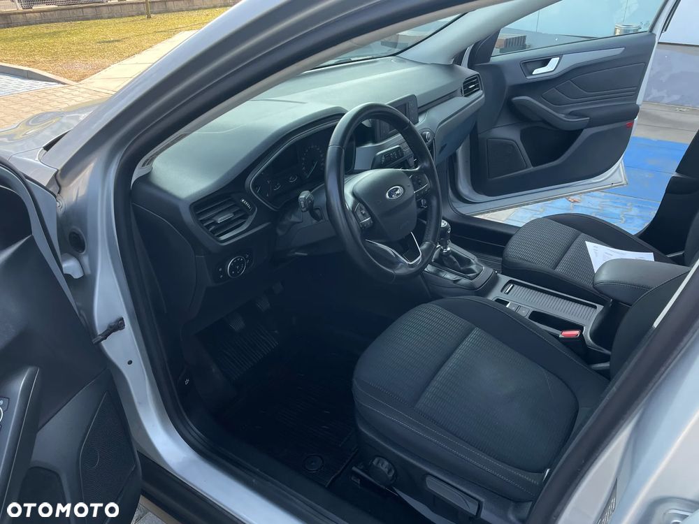 Ford Focus - 11