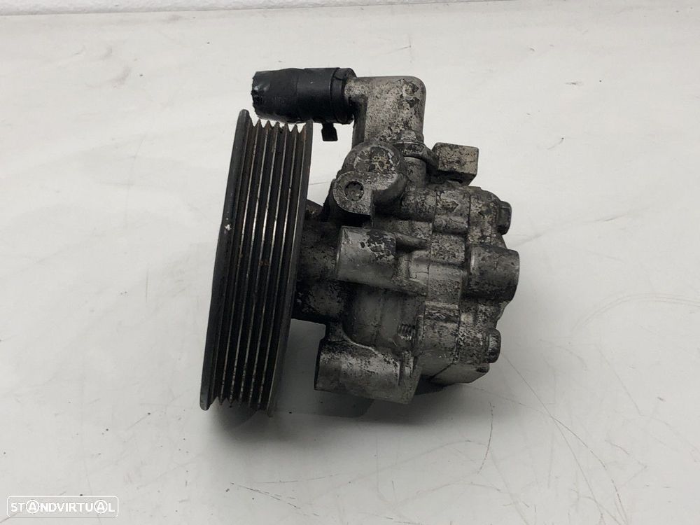 Bomba direcção assistida KIA SPORTAGE 2.0 CRDi REF. 57100-2E200 MOTOR D4EA - 4