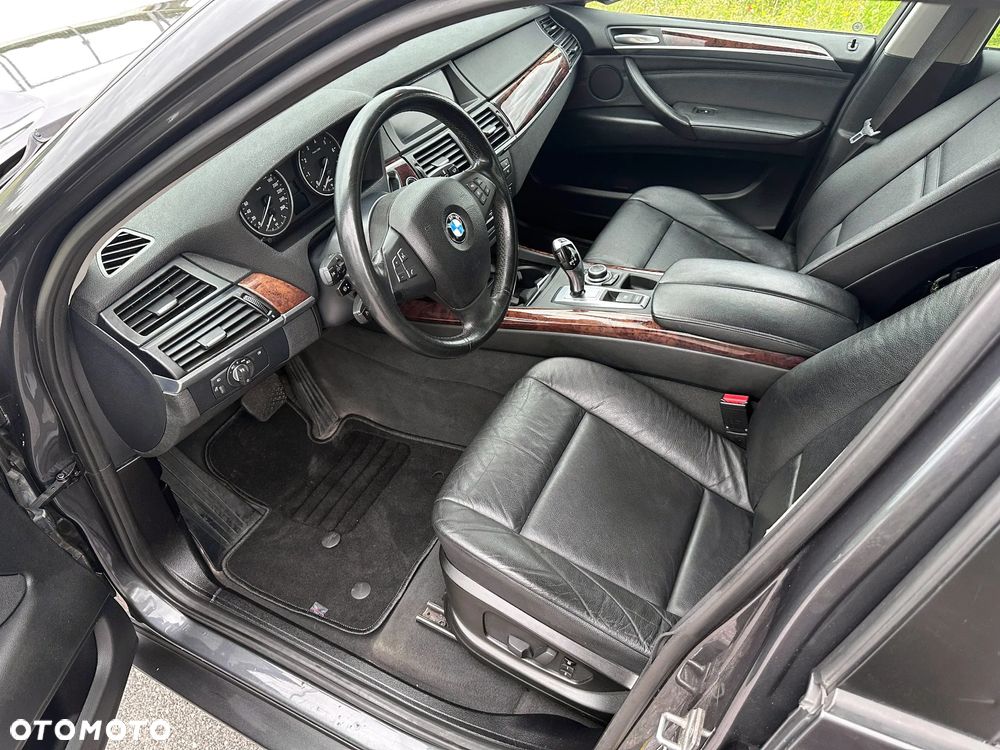 BMW X5 xDrive35i - 14