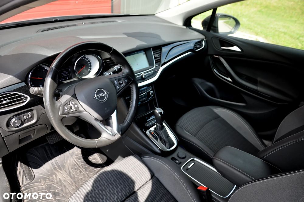 Opel Astra 1.5 D Start/Stop Automatik Design&Tech - 24