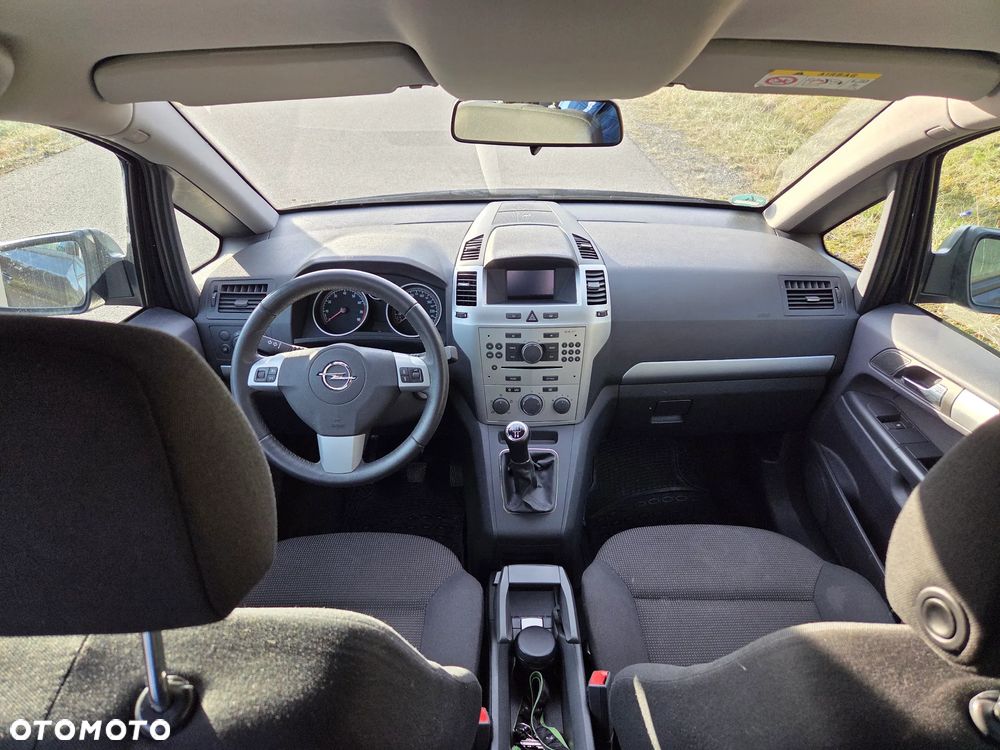 Opel Zafira 1.8 Family - 15